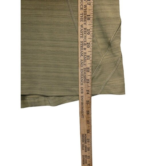 Athleta Beige Running Short Sleeve Shirt 1/4 Zip Back Zipper Pocket Sz M Petite - Picture 10 of 10